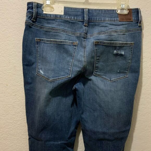 NWT Maurices Flare Mid Rise Denim Size 8 Jeans short inseam 31 - Picture 4 of 11